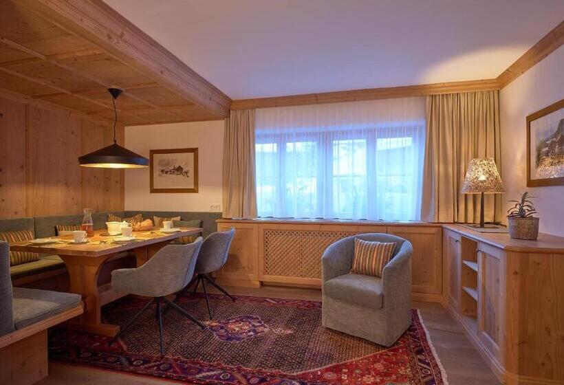 צימר Garni Albona