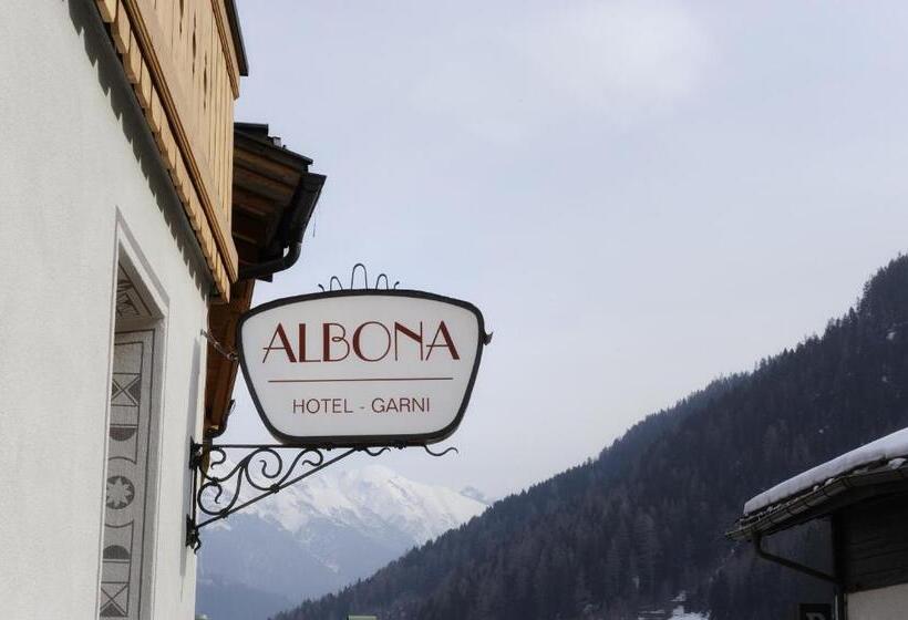 צימר Garni Albona
