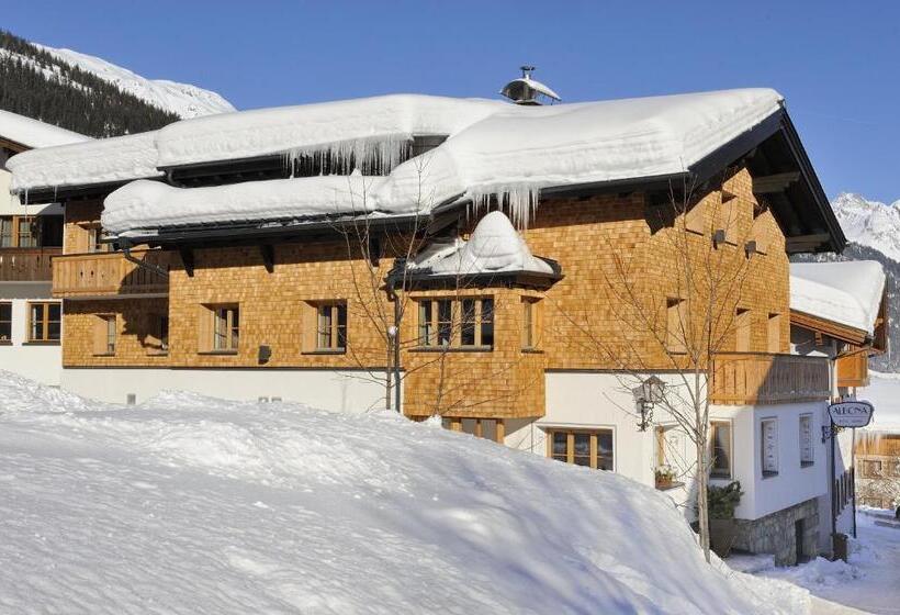 צימר Garni Albona