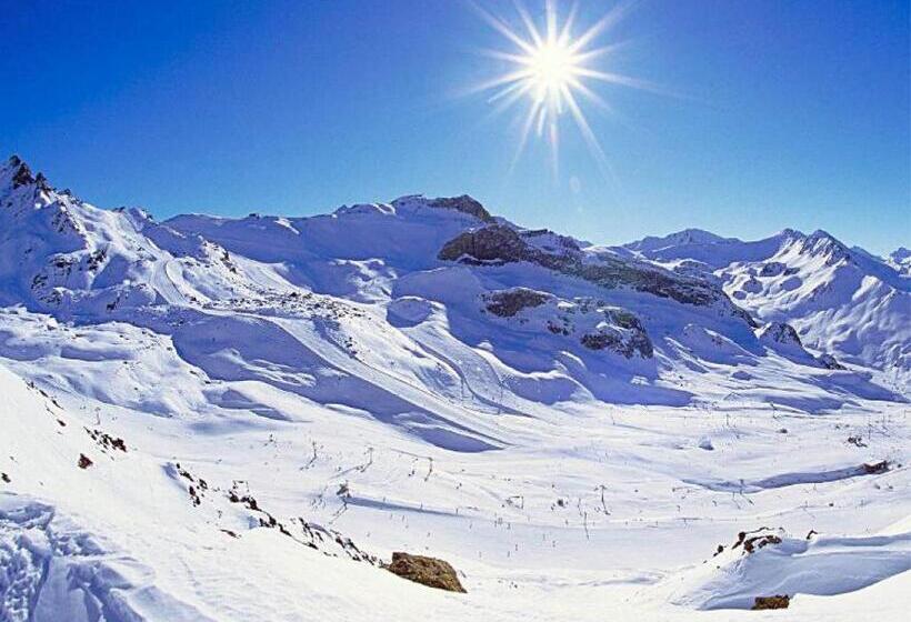 مبيت وإفطار Garni Angelika