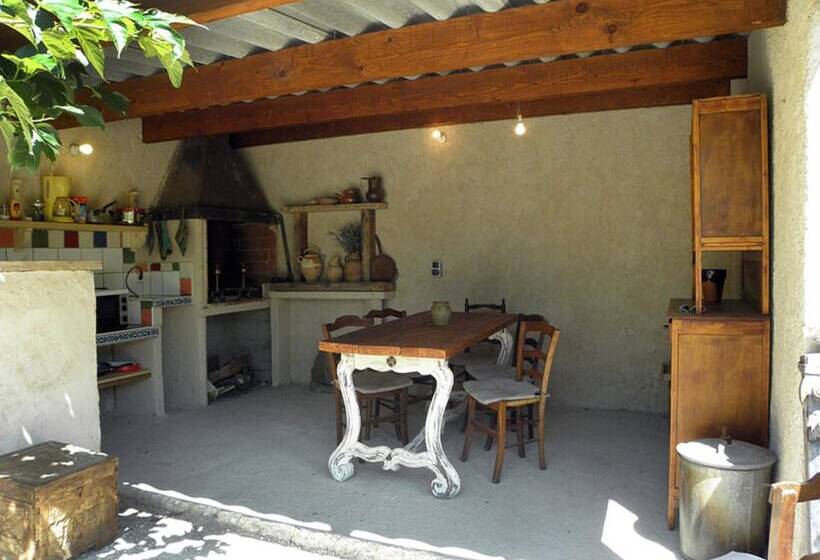 Bed and Breakfast Le Cellier De L Henriette