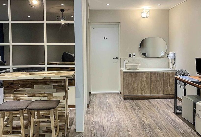 Brown Dot Hotel Buan Byeonsan