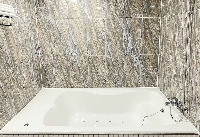 Brown Dot Hotel Buan Byeonsan