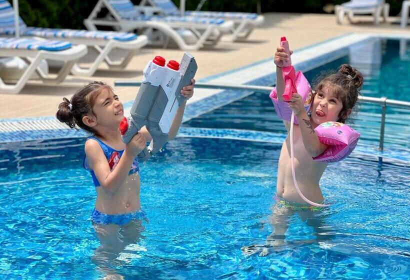 Family Hotel Kontesa