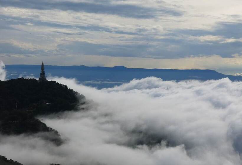 ホテル Baanchomdow Phutubberk