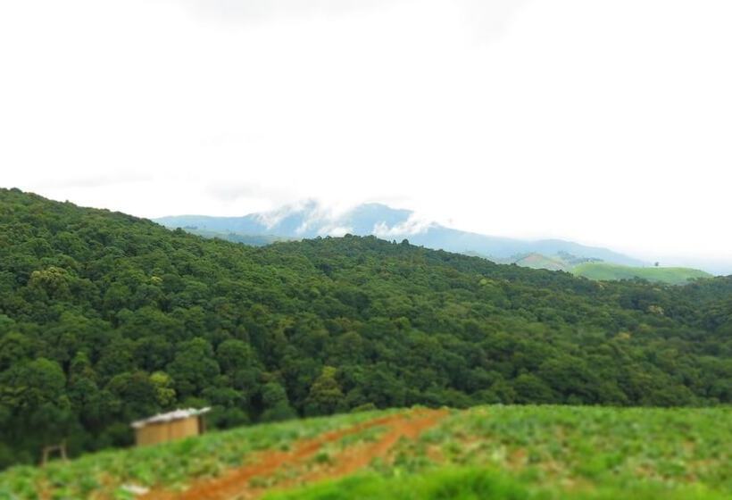 ホテル Baanchomdow Phutubberk