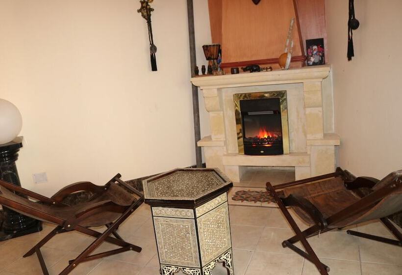 فندق Ben's House