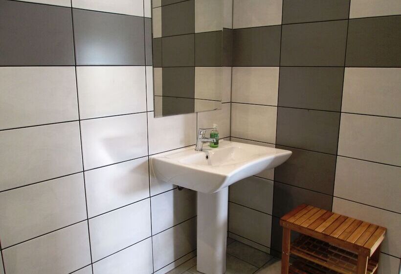 酒店 Camping La Forêt De Tessé