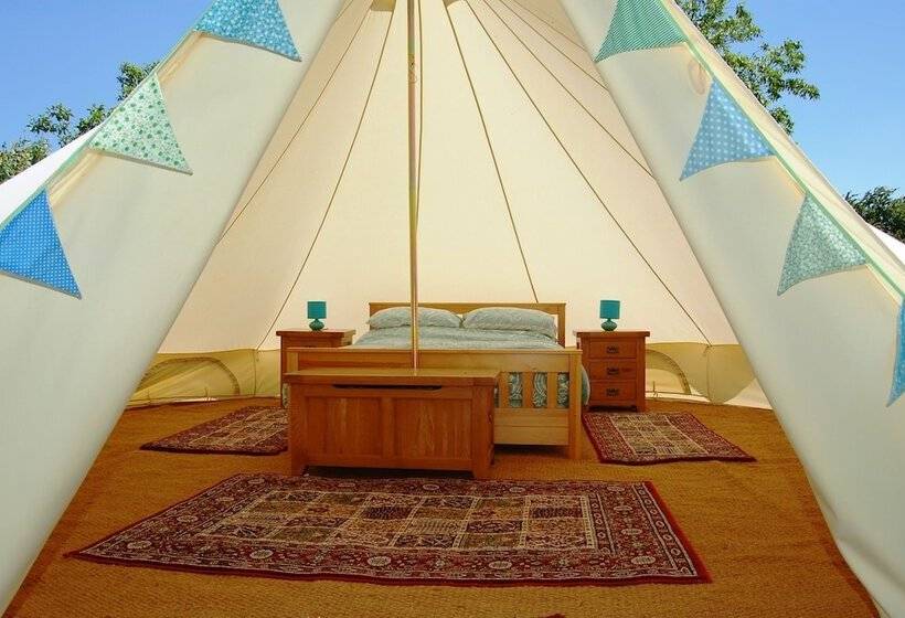 ホテル Camping La Forêt De Tessé