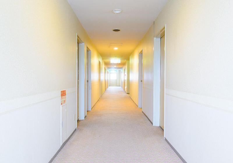 בית מלון כפרי Grand Plaza Urashima