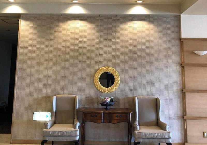 בית מלון כפרי Grand Plaza Urashima