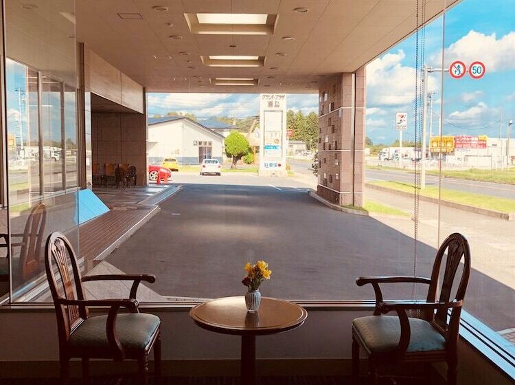 בית מלון כפרי Grand Plaza Urashima