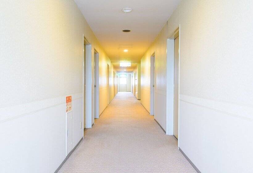 בית מלון כפרי Grand Plaza Urashima