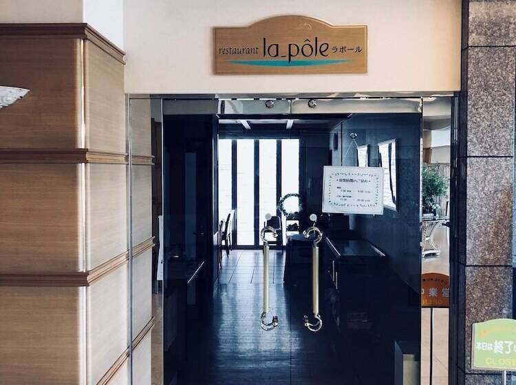 בית מלון כפרי Grand Plaza Urashima