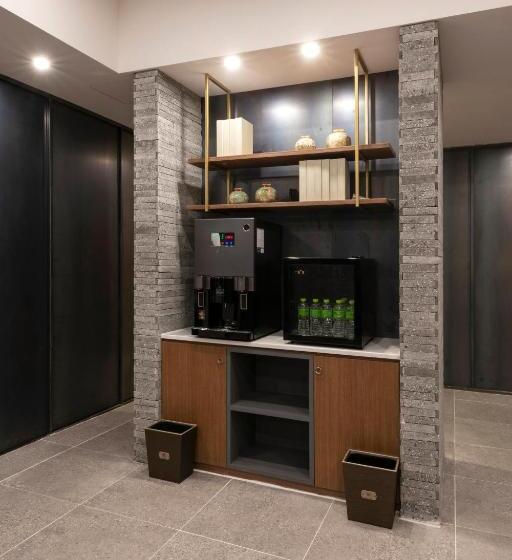 Brown Dot Hotel Gupo