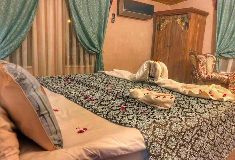 ホテル Mirzade Konak