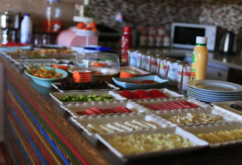 ホテル Mirzade Konak