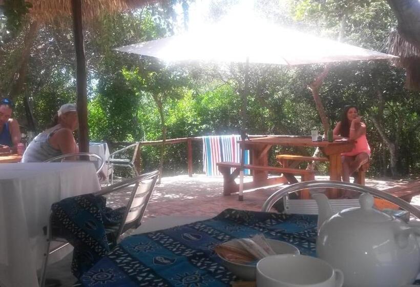 酒店 Nhanombe Lodge