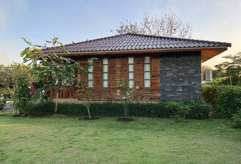 호텔 Phupha Inn Resort