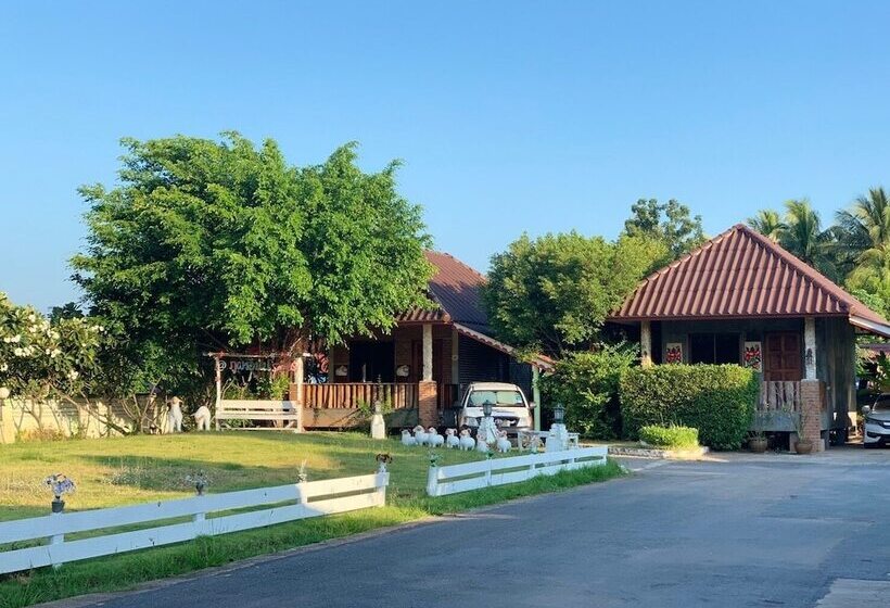 호텔 Phupha Inn Resort