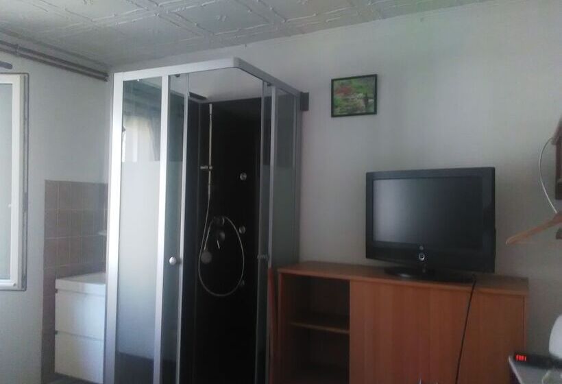 בית מלון כפרי Restaurant Chez Valerie