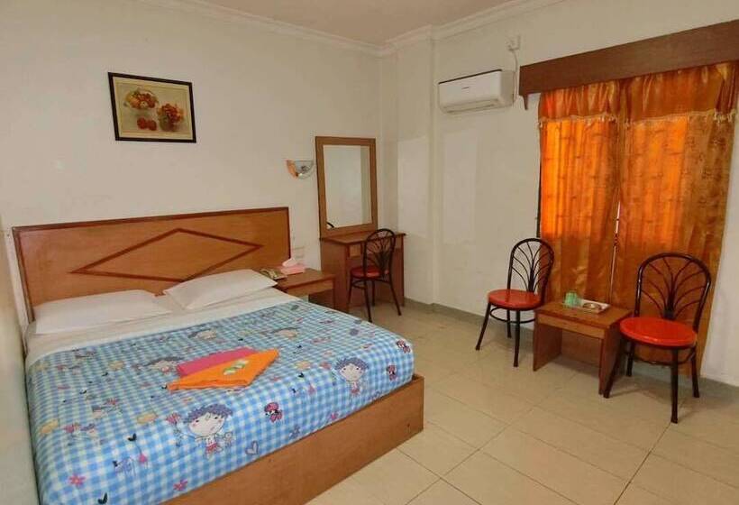 בית מלון כפרי Super 888