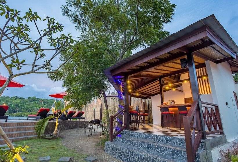 בית מלון כפרי The Bridge Huts