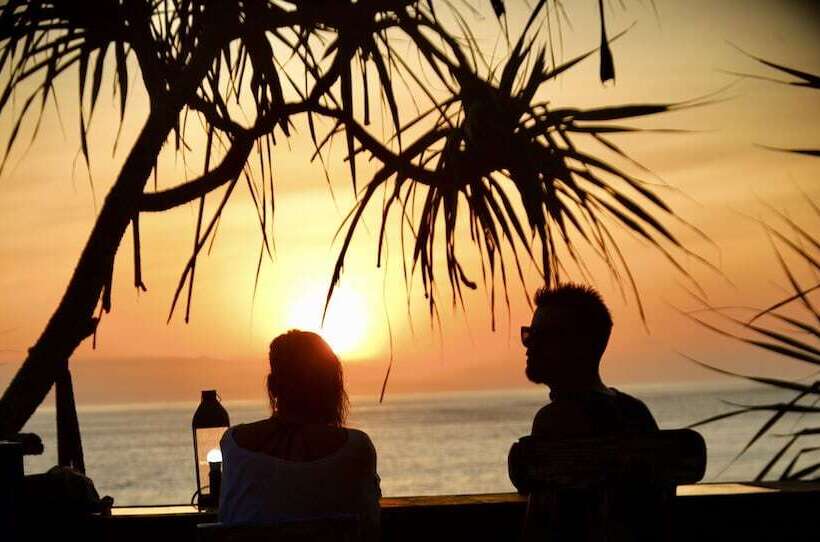 בית מלון כפרי The Palms Ceningan