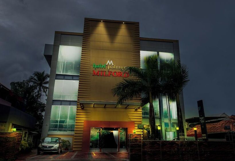 בית מלון כפרי Treebo Premium Palmyra Milford, 2 Km From Alleppey Beach