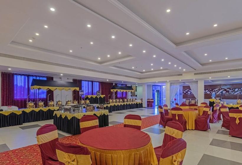 בית מלון כפרי Treebo Premium Palmyra Milford, 2 Km From Alleppey Beach