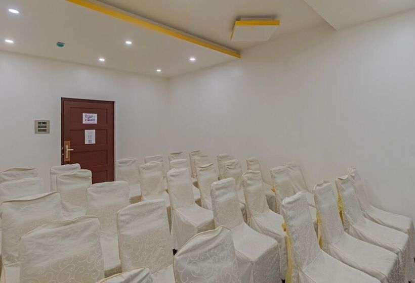 בית מלון כפרי Treebo Premium Palmyra Milford, 2 Km From Alleppey Beach