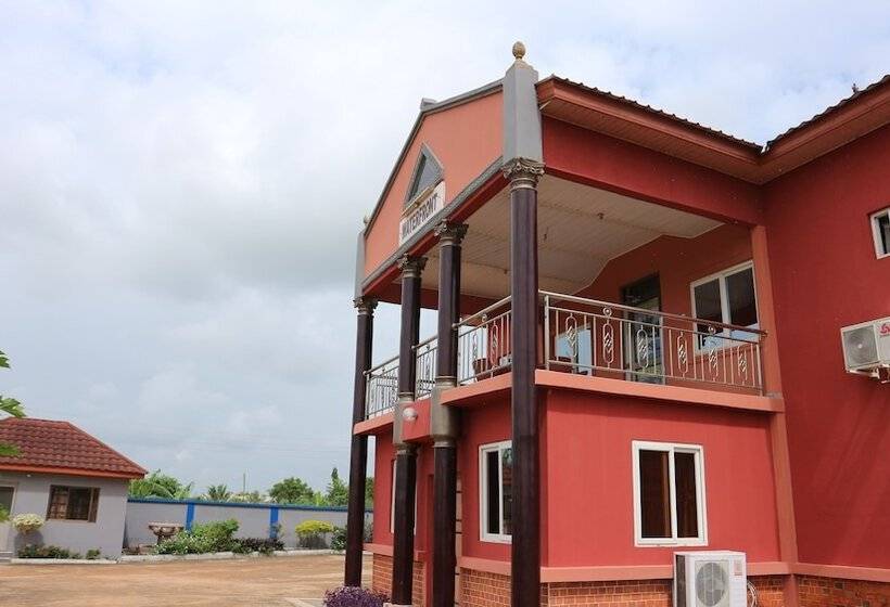 هتل Waterfront Paradise Resort