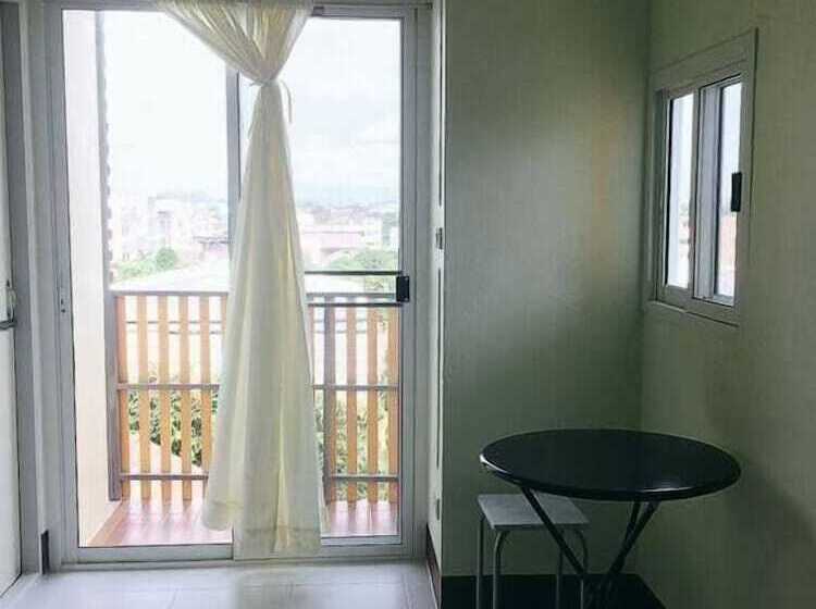 בית מלון כפרי Wattanakham Serviced Apartment