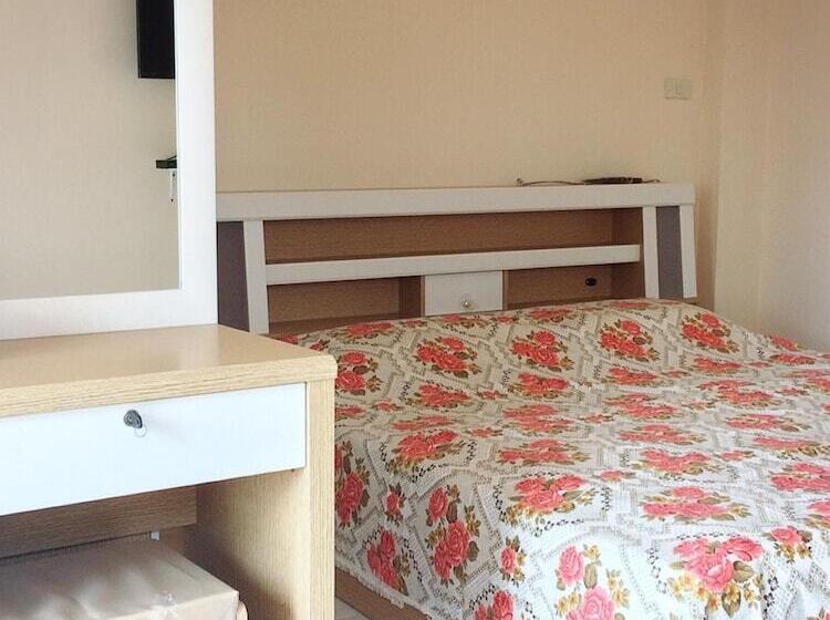 فندق Wattanakham Serviced Apartment