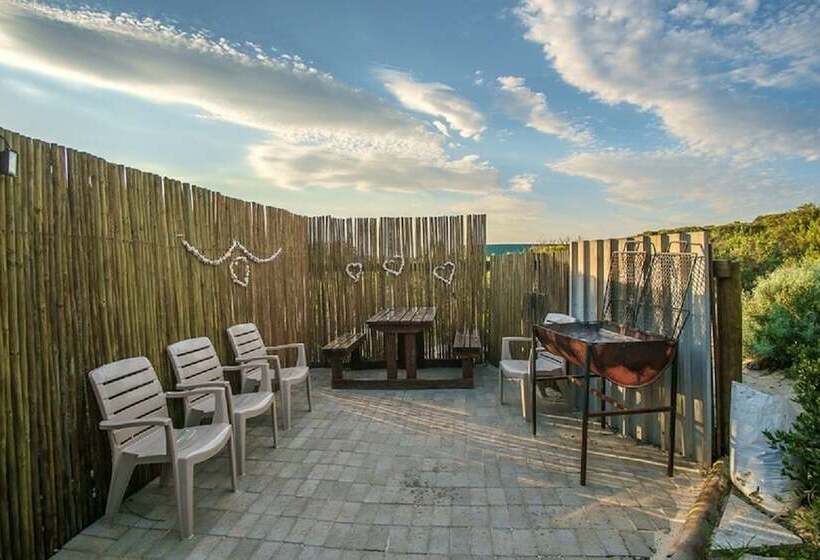 בית מלון כפרי West Coast Luxury Tents