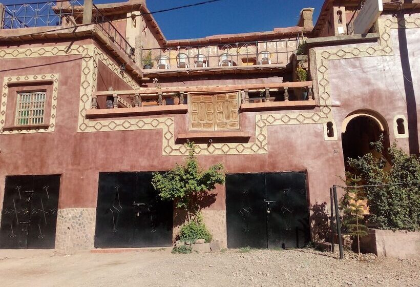 پانسیون Gîte Tawada