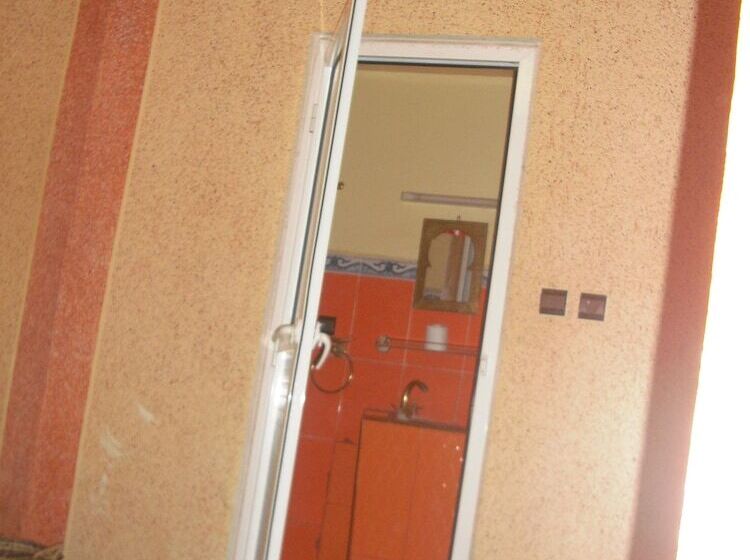 پانسیون Gîte Tawada