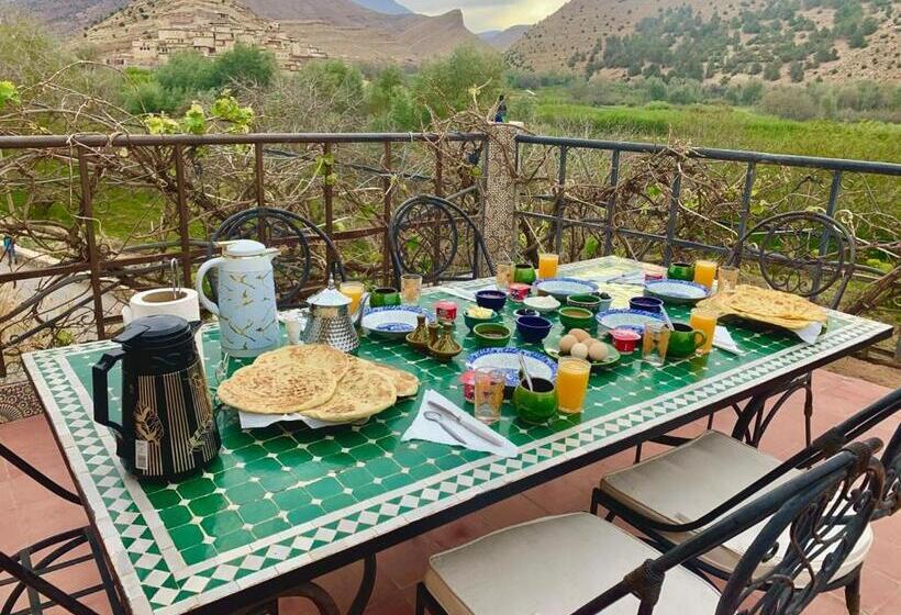 پانسیون Gîte Tawada