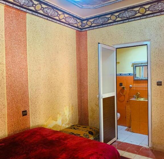 پانسیون Gîte Tawada