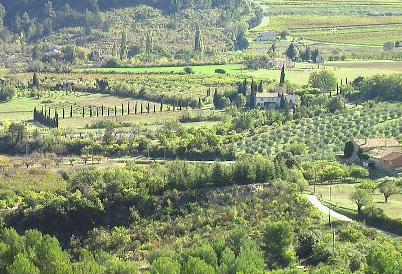 ペンション Mas De Carabelle