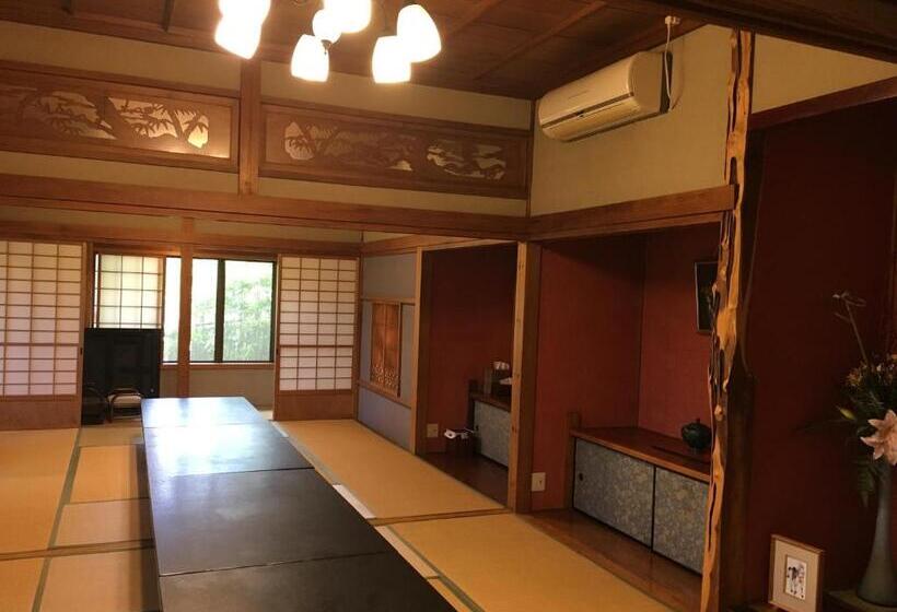 بنسيون Masugataya Ryokan