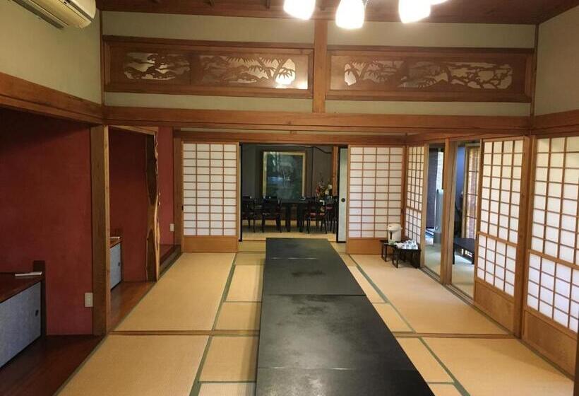 بنسيون Masugataya Ryokan