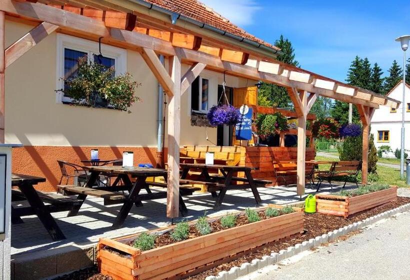 ペンション Penzion Na Navsi