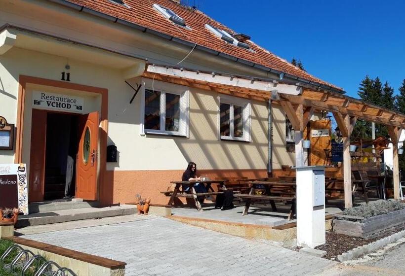 ペンション Penzion Na Navsi