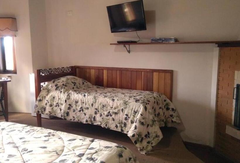 Пансион Pousada Valle Do Luar Campos Do Jordao