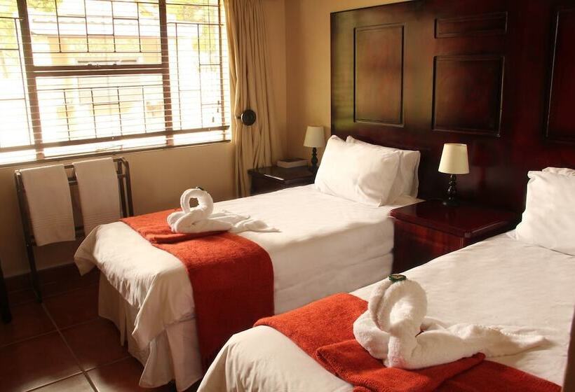 Пансион Sable Hills Lodge