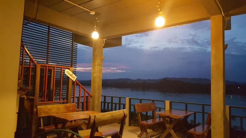 Пансион Tonkong Guesthouse & Restaurant