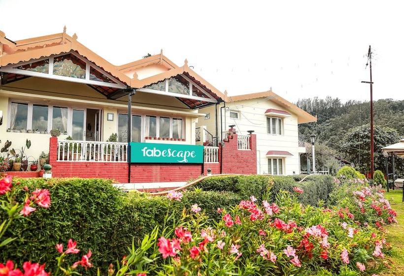 ホテル Fab St. Clouds