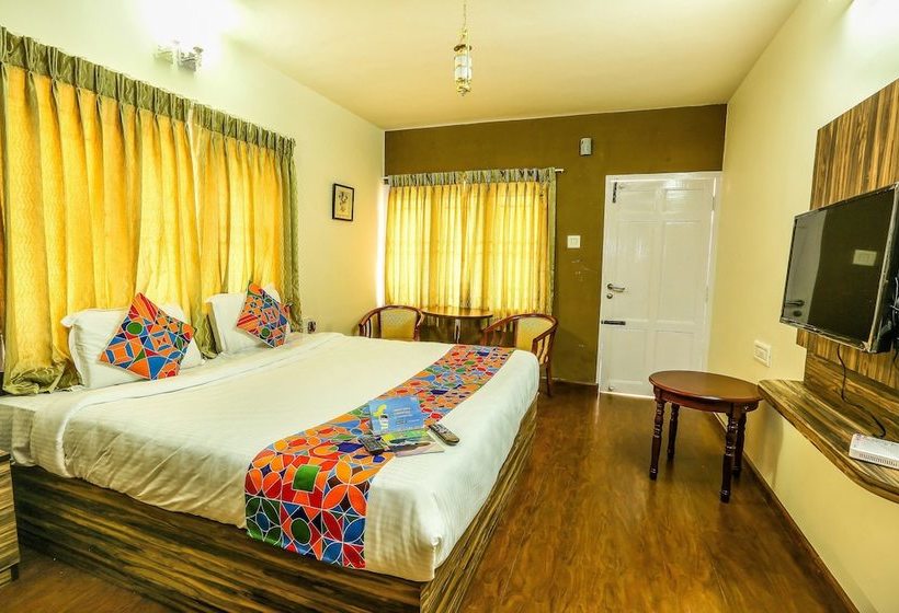 ホテル Fab St. Clouds