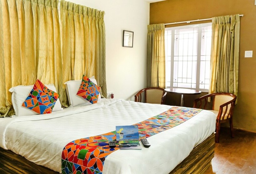 ホテル Fab St. Clouds